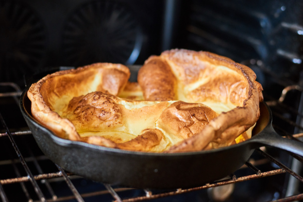 Dutch Baby Pancakes Are an Easy Brunch Showstopper