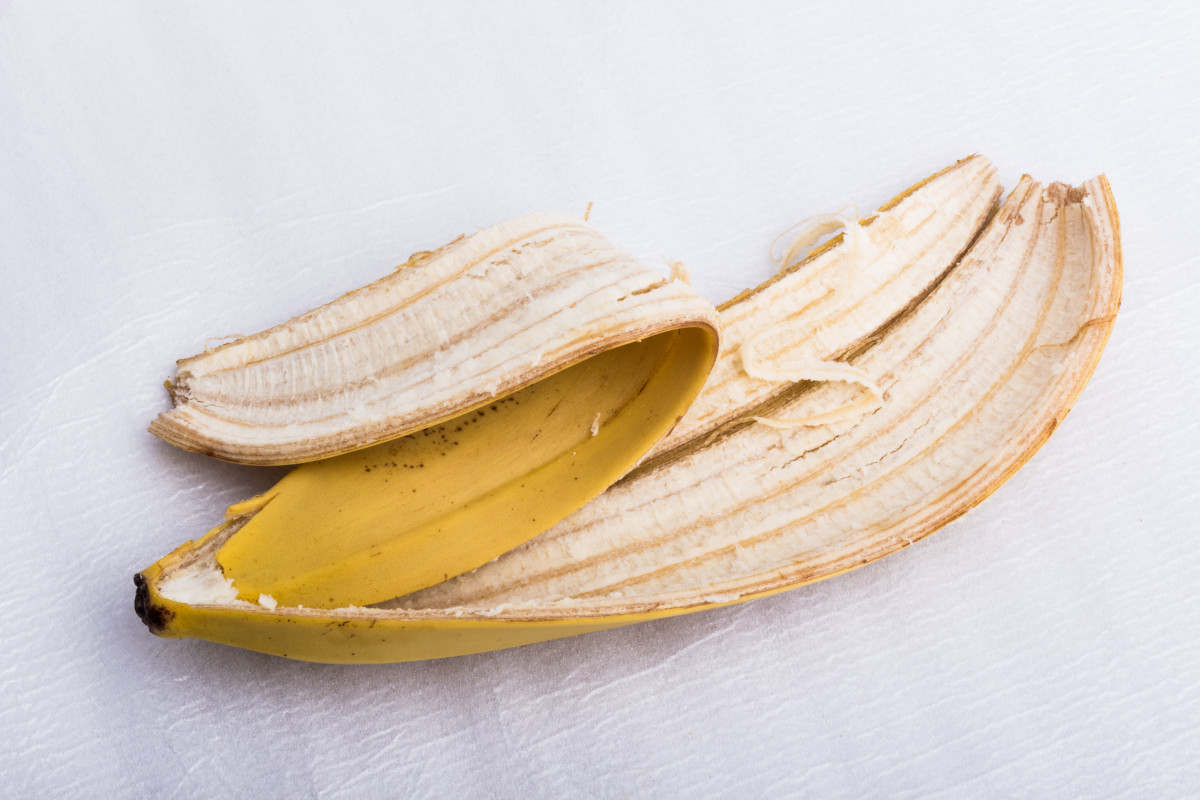 Instead of Throwing Your Banana Peel Away, Use It to Make 