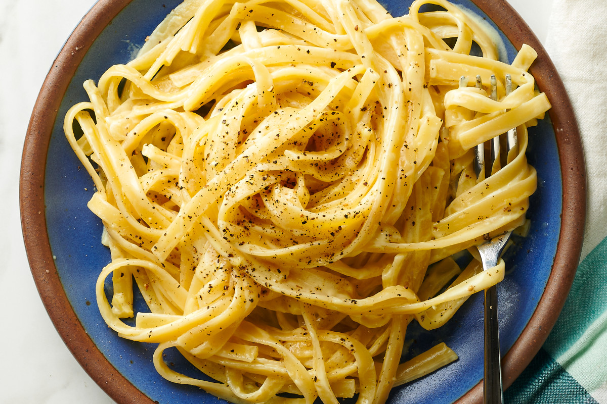 Martha Stewart's Fettuccine Alfredo Limone Is Glossy, Creamy Perfection