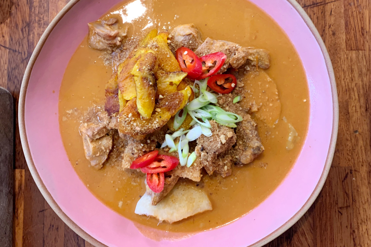 This Ghanian Peanut Butter Stew Is Comfort in a Bowl