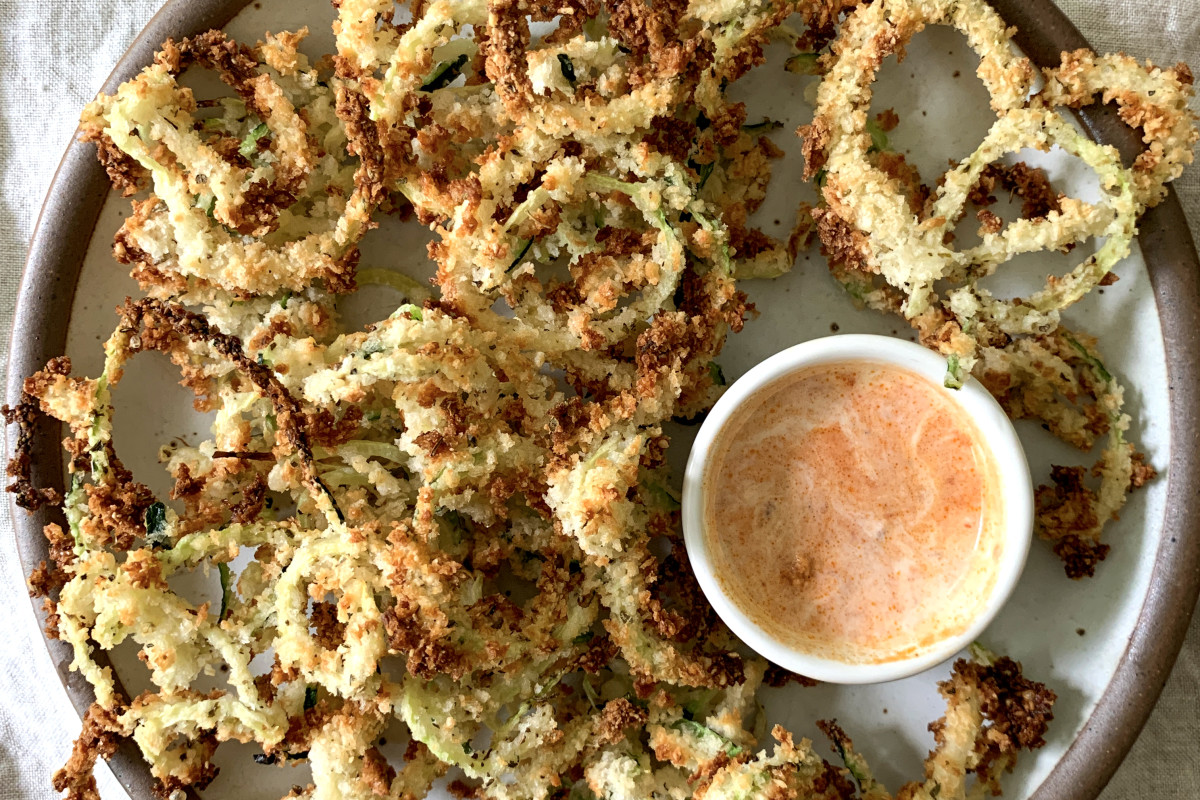 These Oven-Baked Zucchini Curly Fries Are Impossibly Crispy (I'm Honestly Blown Away)