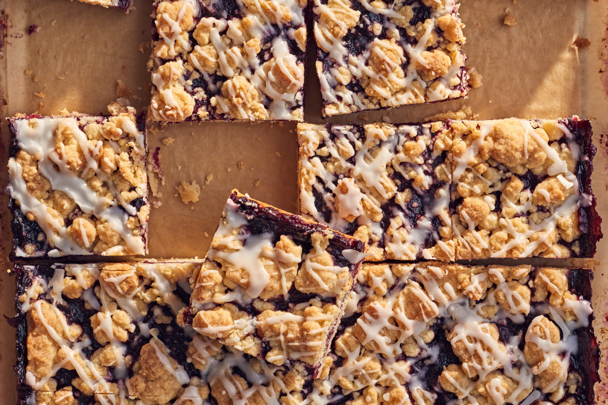 Triple Berry Crumb Bars