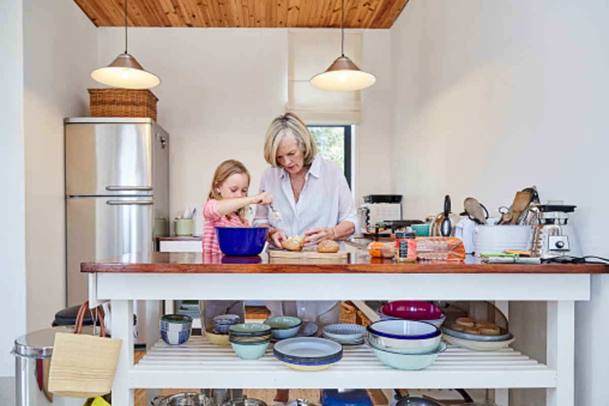 10 Brilliant Cleaning Tips You Should Steal from These French Grandmas