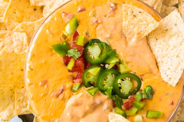 This Instant Pot Queso Dip Is Absolutely Foolproof