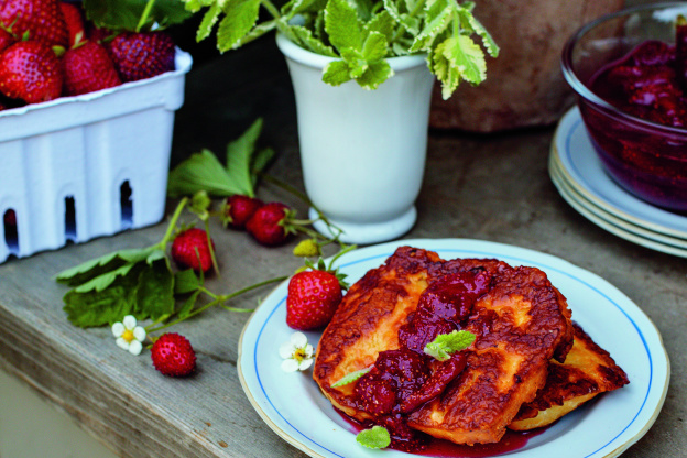 Seared Halloumi Cheese with Roasted Strawberries Is the Dreamiest Summer Recipe