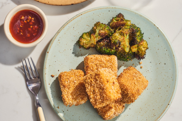 Crispy Air Fryer Tofu Nuggets Are a Meatless Monday Win