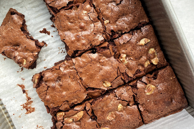 I Tried Katharine Hepburn's Favorite Brownie Recipe and I Have Thoughts