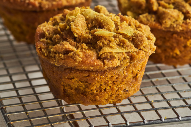 Curry Kabocha Crumble Muffins Are Everything We Want to Eat Right Now
