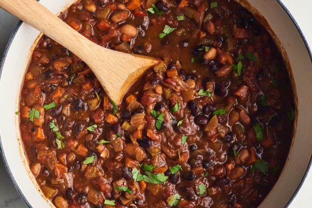 Cookie & Kate Just Taught Me the Secret to the Best-Ever Vegetarian Chili Cookie & Kate Just Taught Me the Secret to the Best-Ever Vegetarian Chili