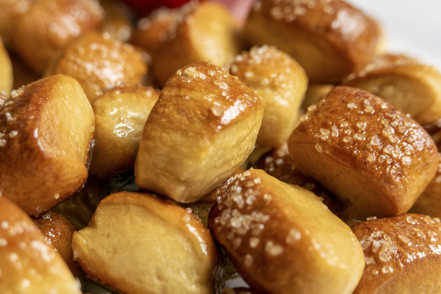 These Homemade Pretzel Bites Come Extremely Close to Auntie Anne's