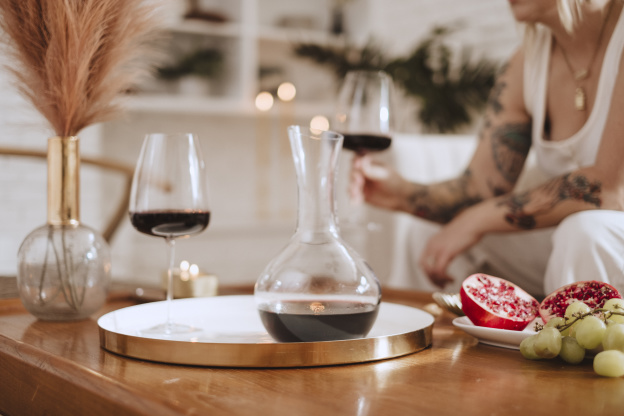 This Under-$100 Wine Decanter Makes My Glass of Red Feel So Much Fancier