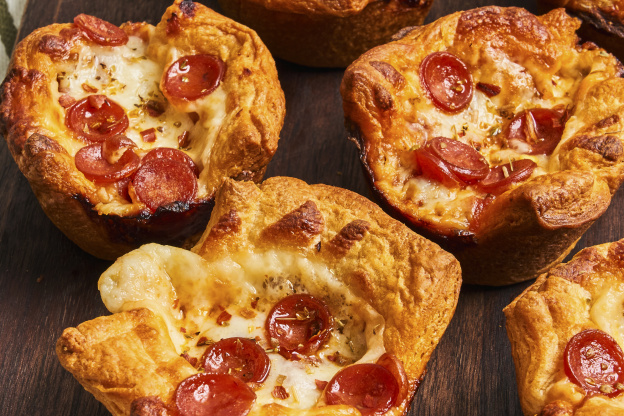 Say Hello to Pizza in Cupcake Form