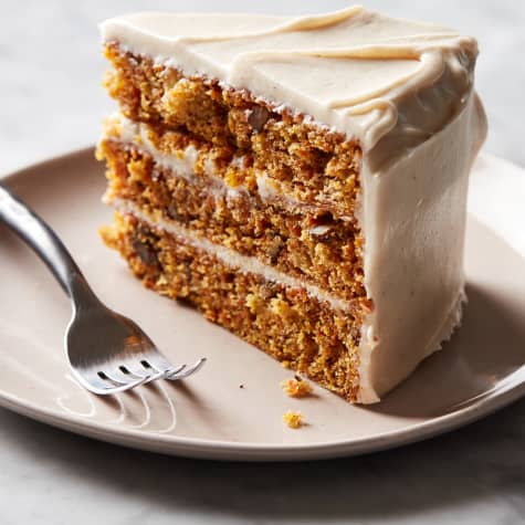 This Carrot Cake Only Uses 2 Simple Ingredients and Takes Less than 10 Minutes to Make