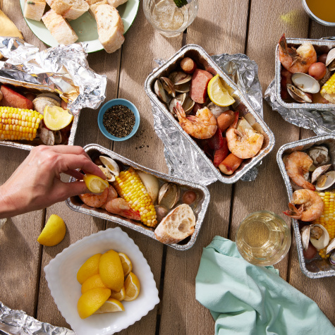 This Brilliant Twist on a Classic Clam Boil Is the Best Dinner I'll Have All Summer