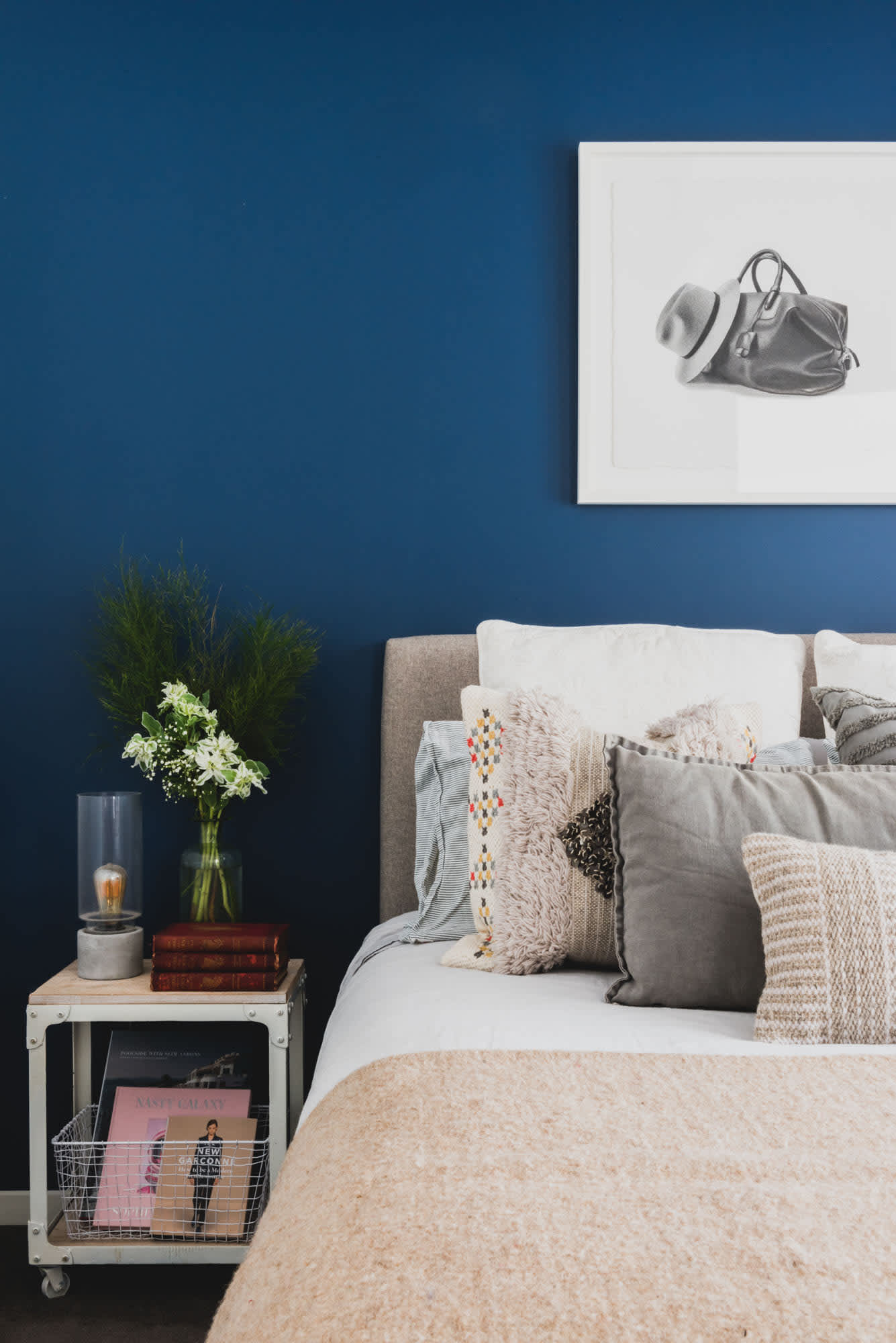 Blue \u0026 White Bedrooms: A Classic Color Combo That's Trending | Apartment  Therapy, image size:1335x2000