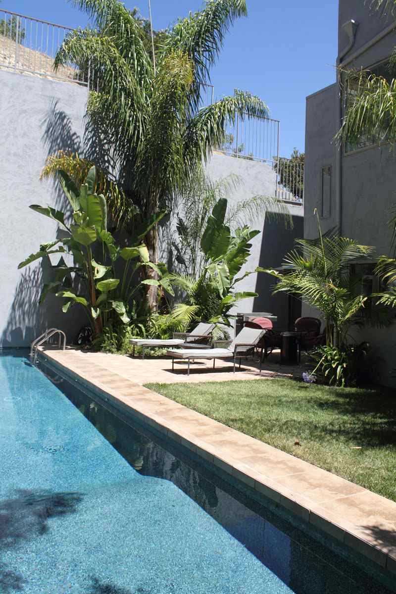 sherman oaks storage on Justin S Warm Modern Sherman Oaks Home Apartment Therapy