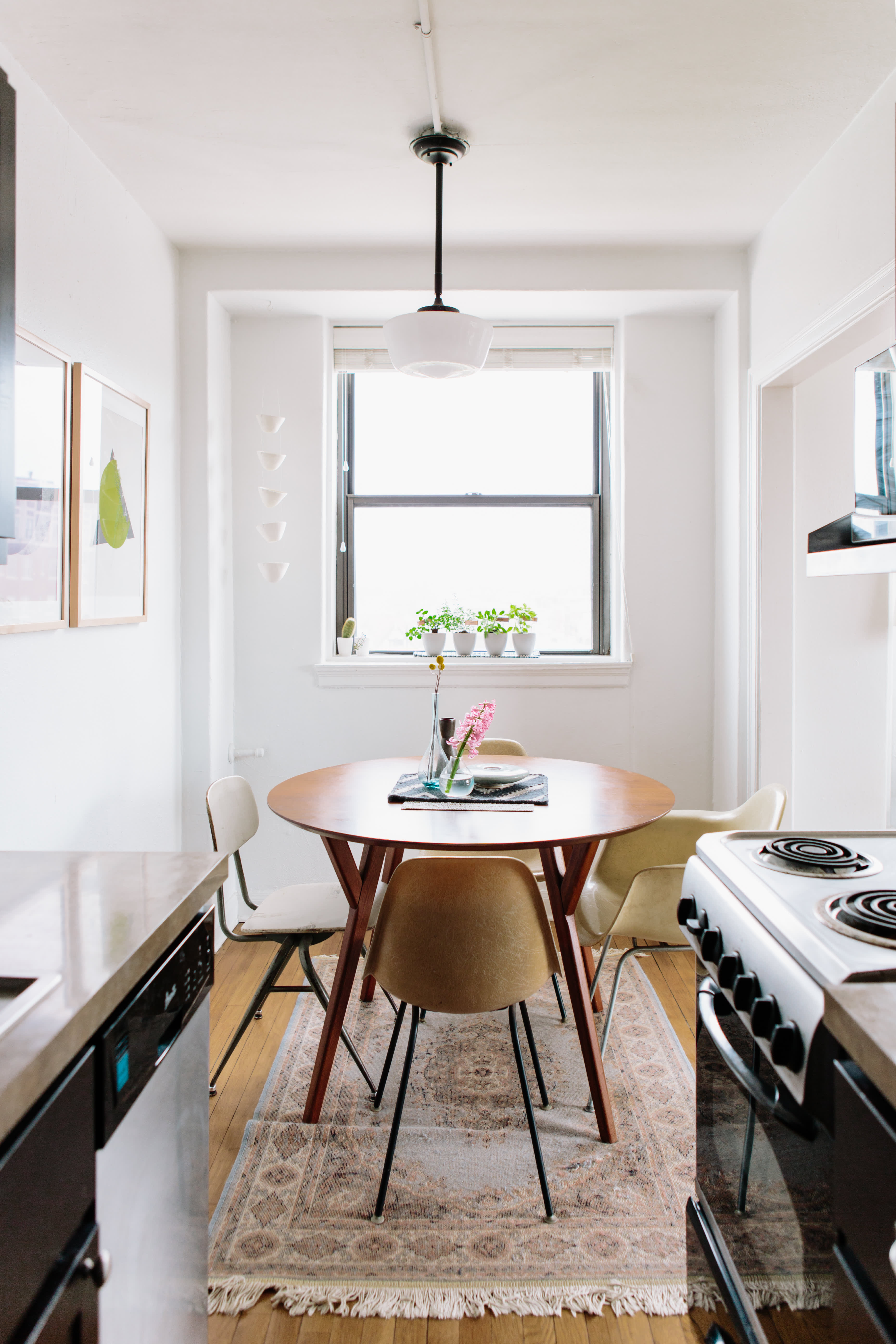 The Best Tiny Kitchens on Apartment Therapy