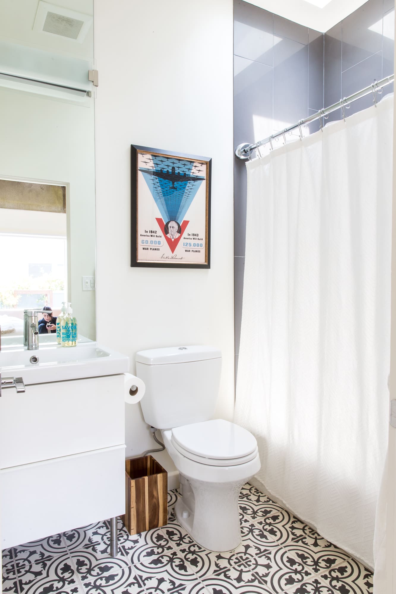 7 Things in the Bathroom You Should Get Rid of Before an Open House