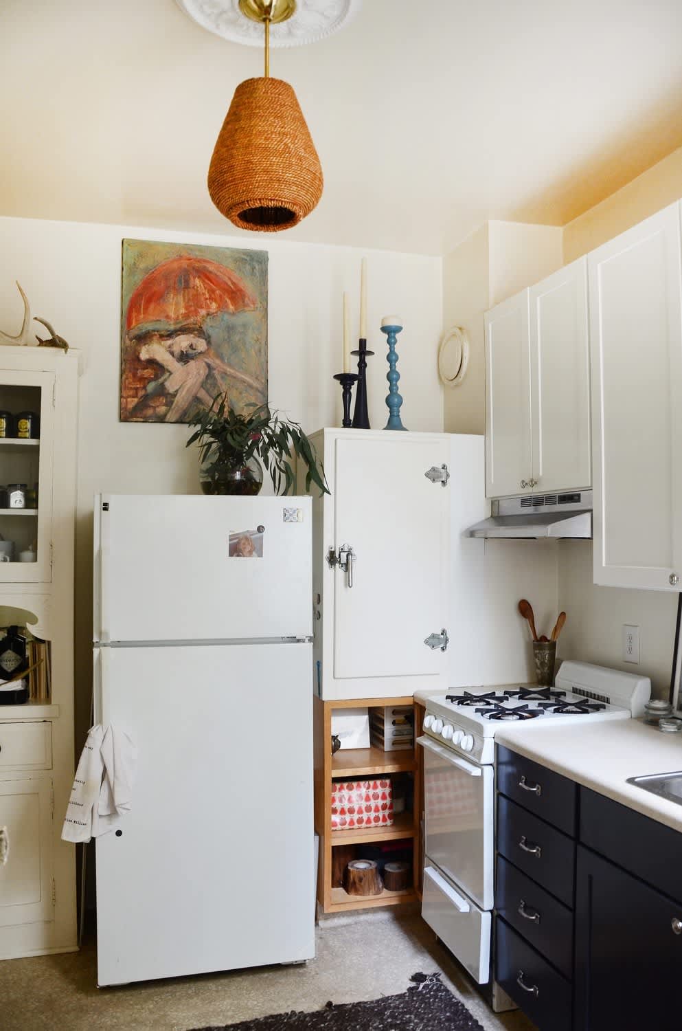 What To Do if Your Kitchen Doesn't Have a Vent