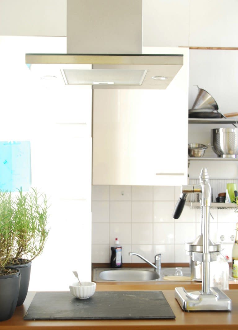 What Is a Range Hood and Why Do I Need One? - Dengarden