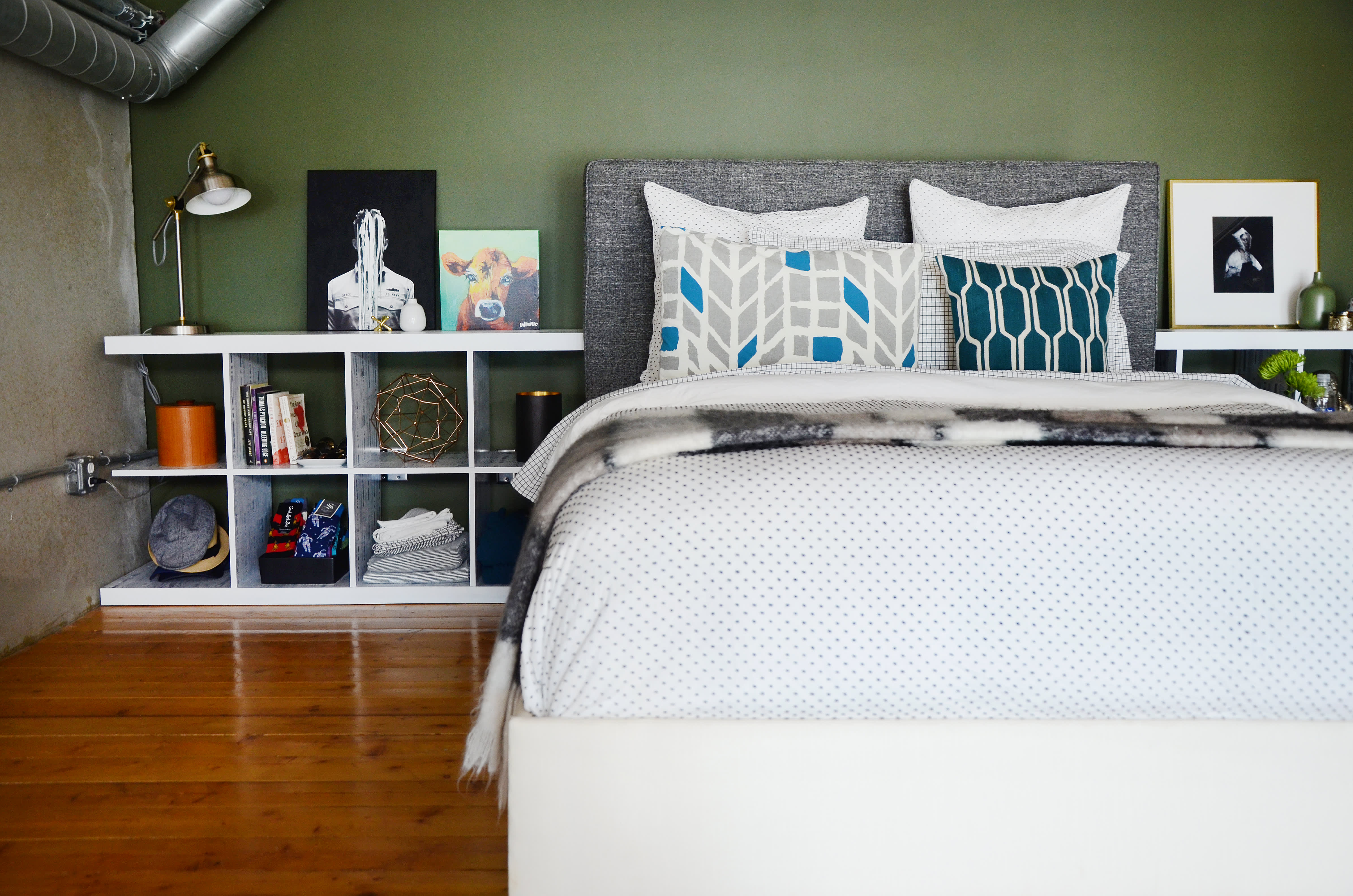 11 Small Nightstand Ideas Space Saving Bedside Shelves Tables Apartment Therapy