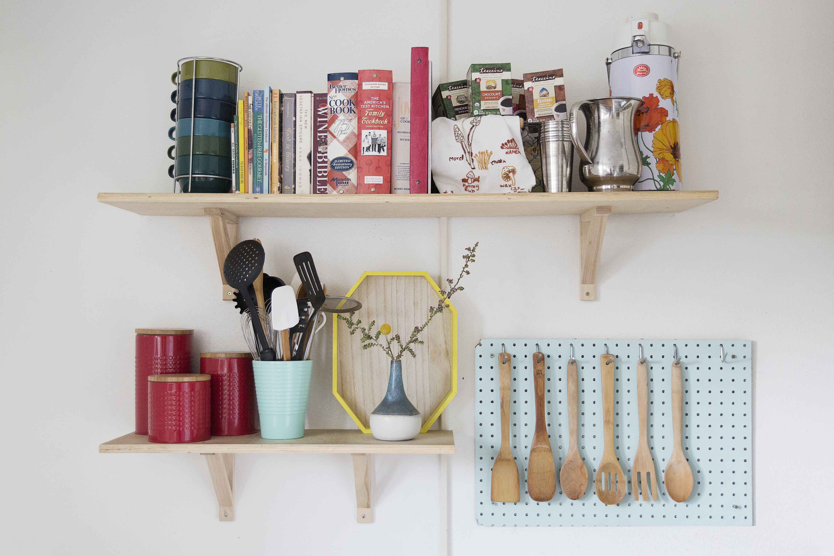 15 Easy (and Pretty) Ways to Organize Utensils