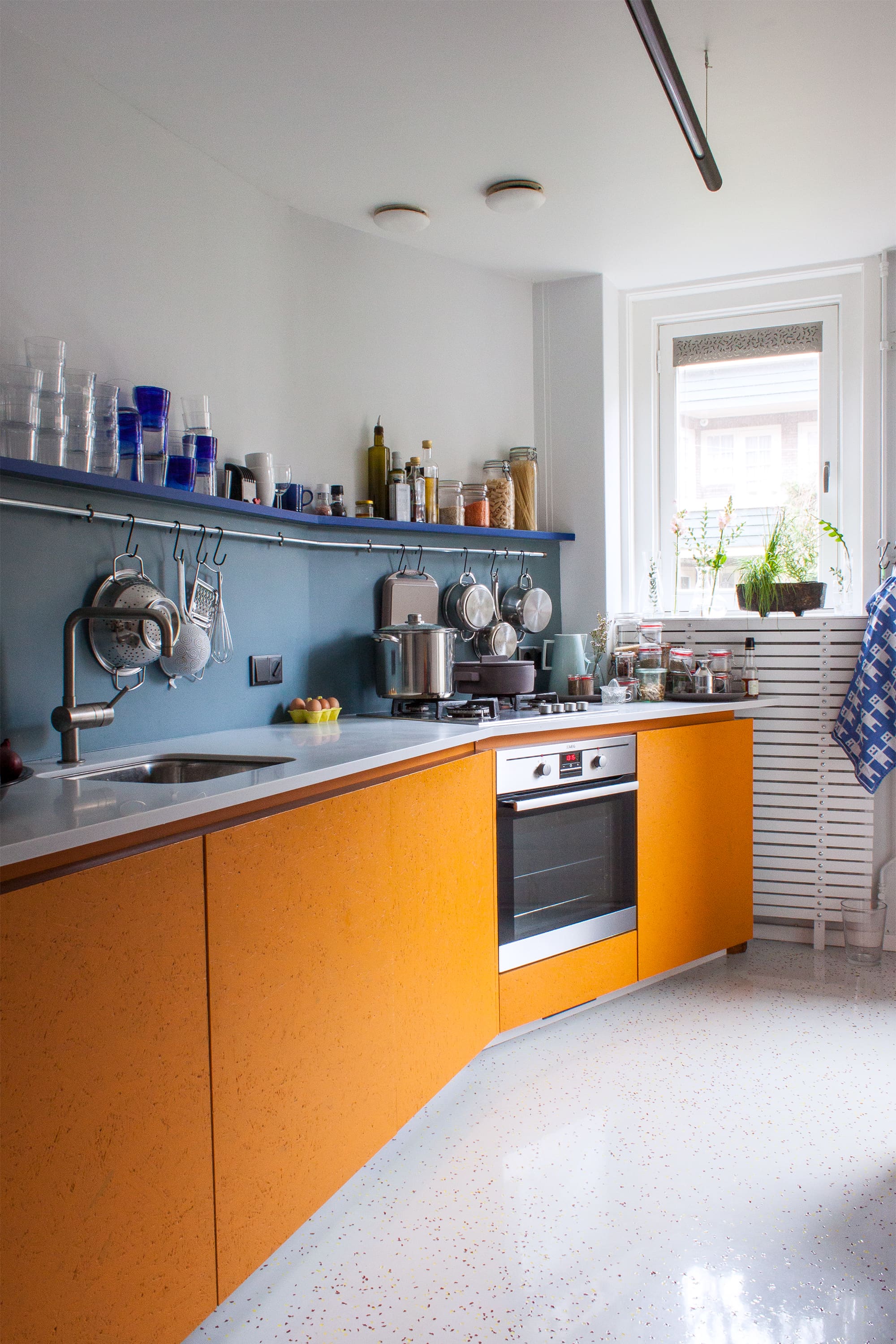 5 One-Wall Kitchen Tips to Make Yours Feel Roomier