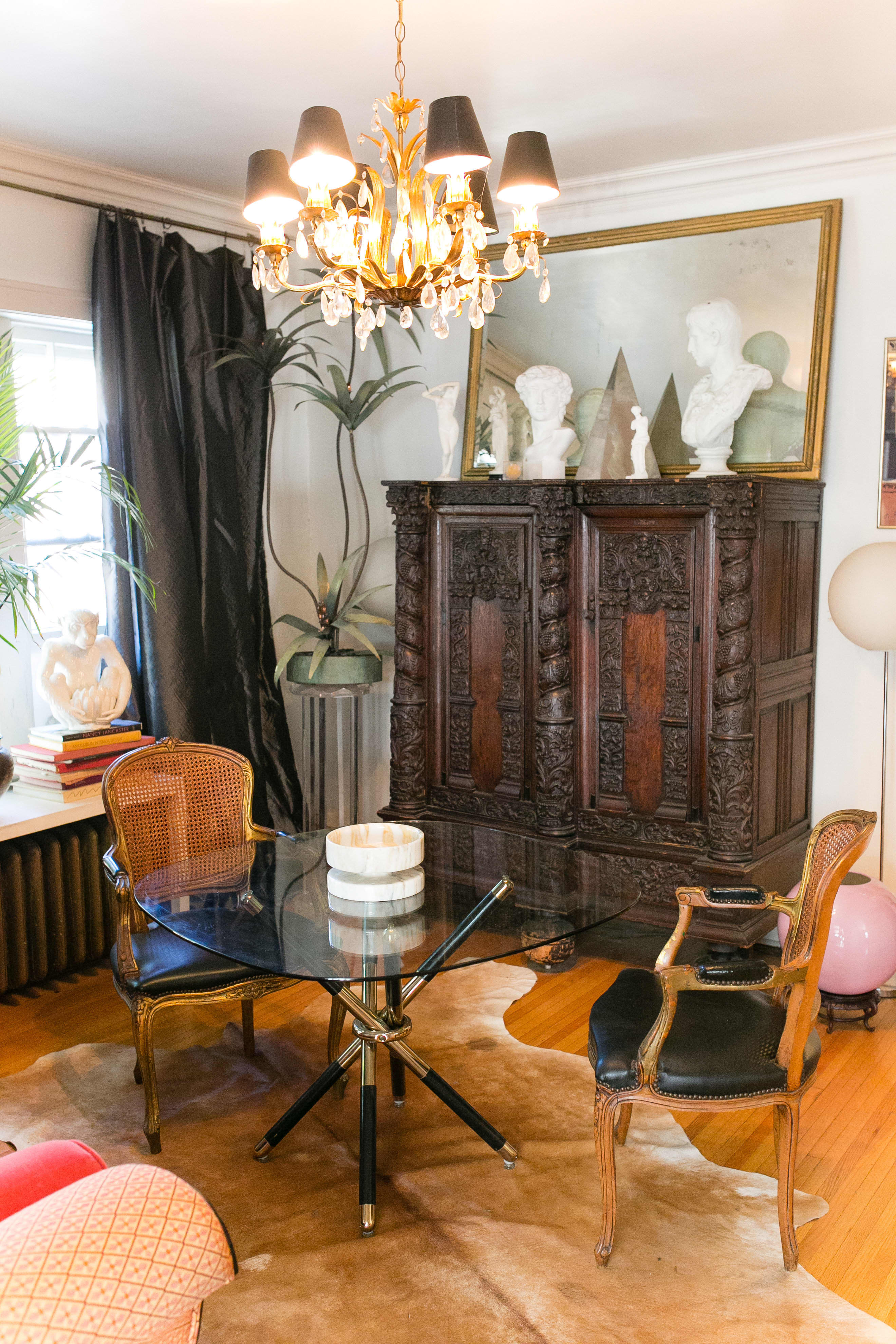 Chicago House Tour A Maximalist Antique Rental Home Apartment