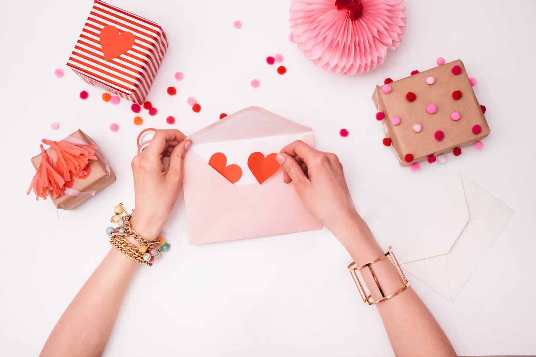 16 Cute Valentine's Day Gift Ideas That Only Look Expensive