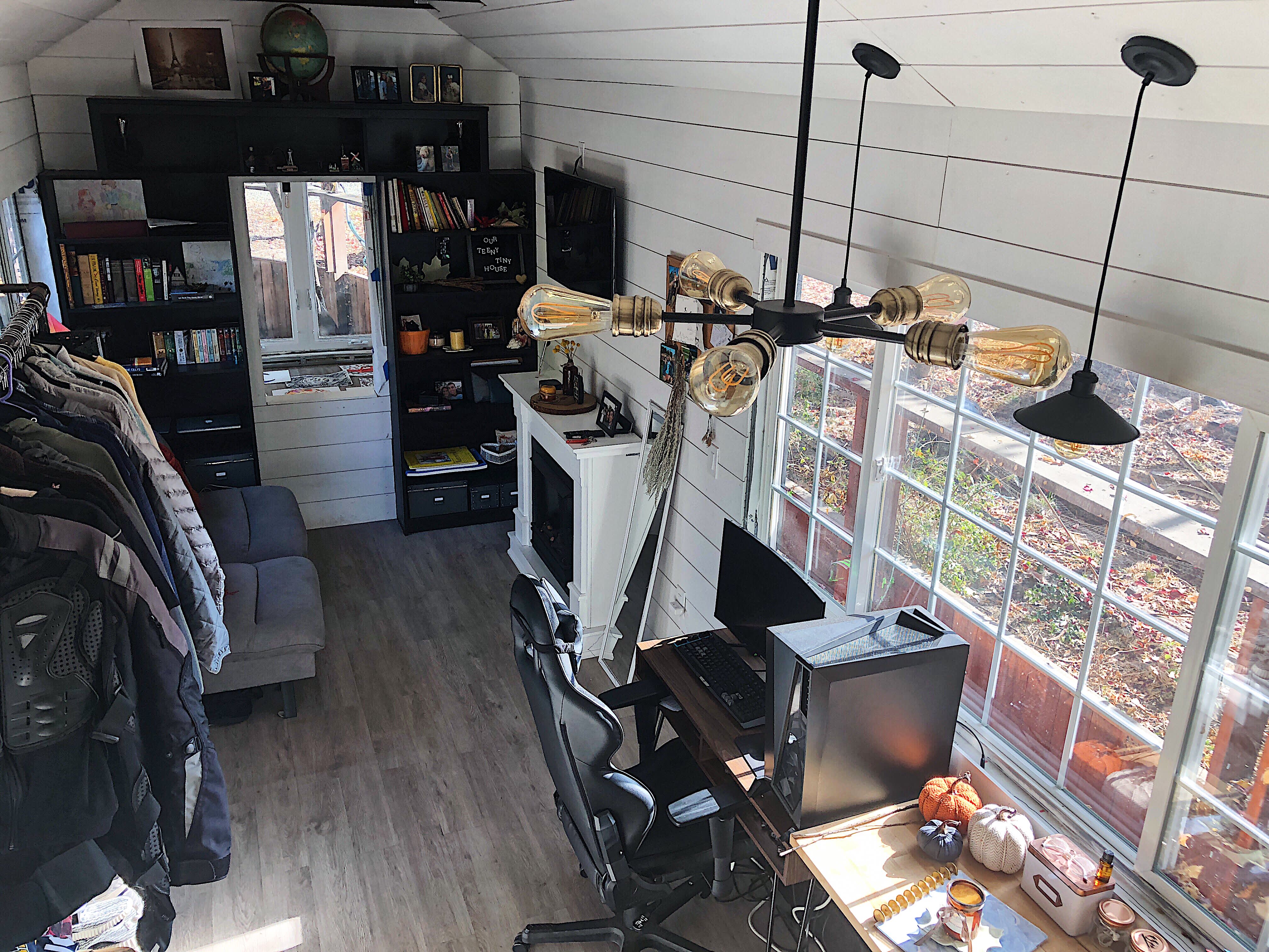 A Young Couple Built This Cute and Cozy Tiny House Themselves