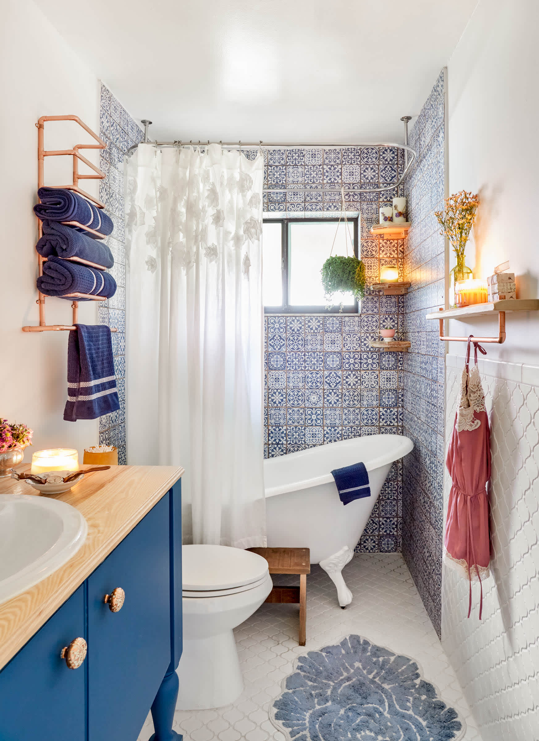 60 Small Bathroom Ideas for Decorating Tiny Spaces | Apartment Therapy
