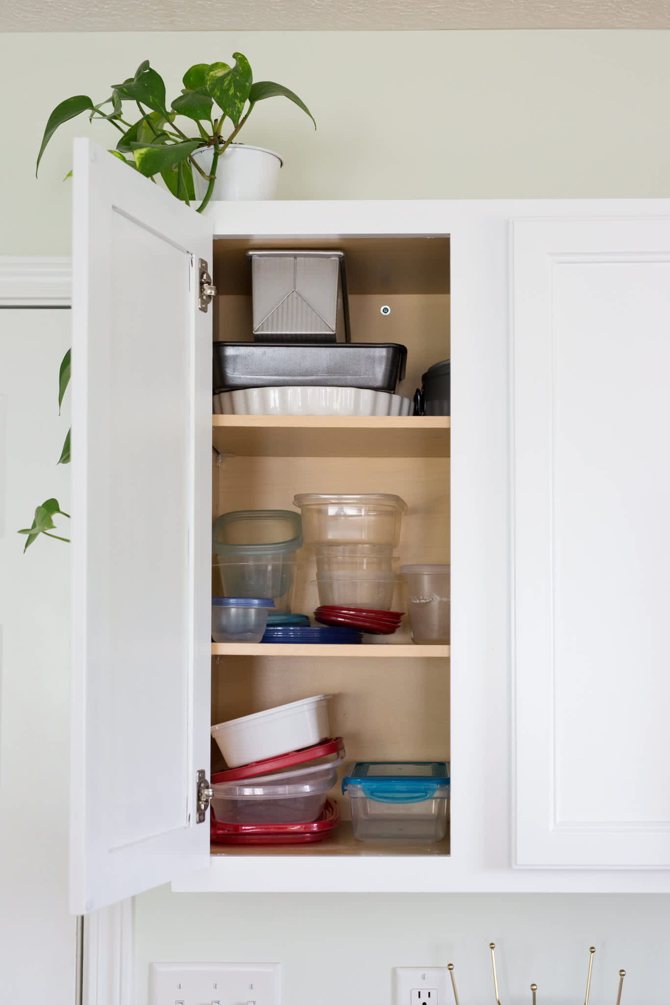 Clever Kitchen Cabinet Organization Ideas for a Clutter-Free Space — Expert  Tips from The Kitchn