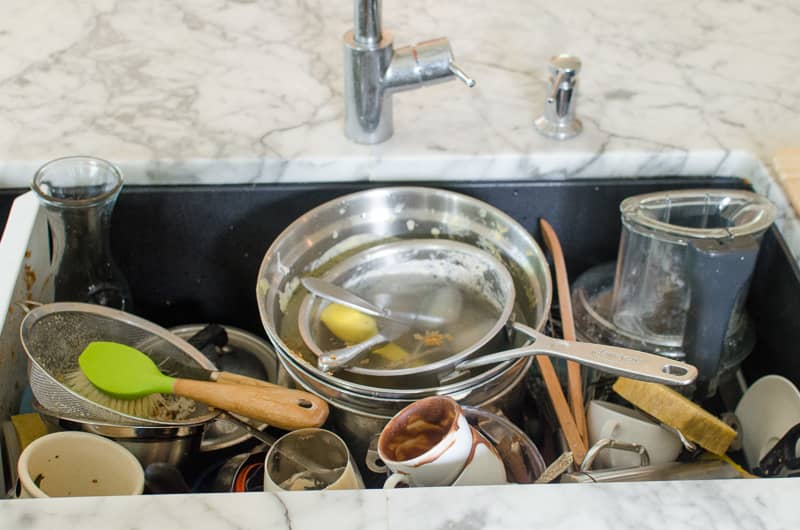 How to Hide Dirty Dishes in an Open Plan Kitchen