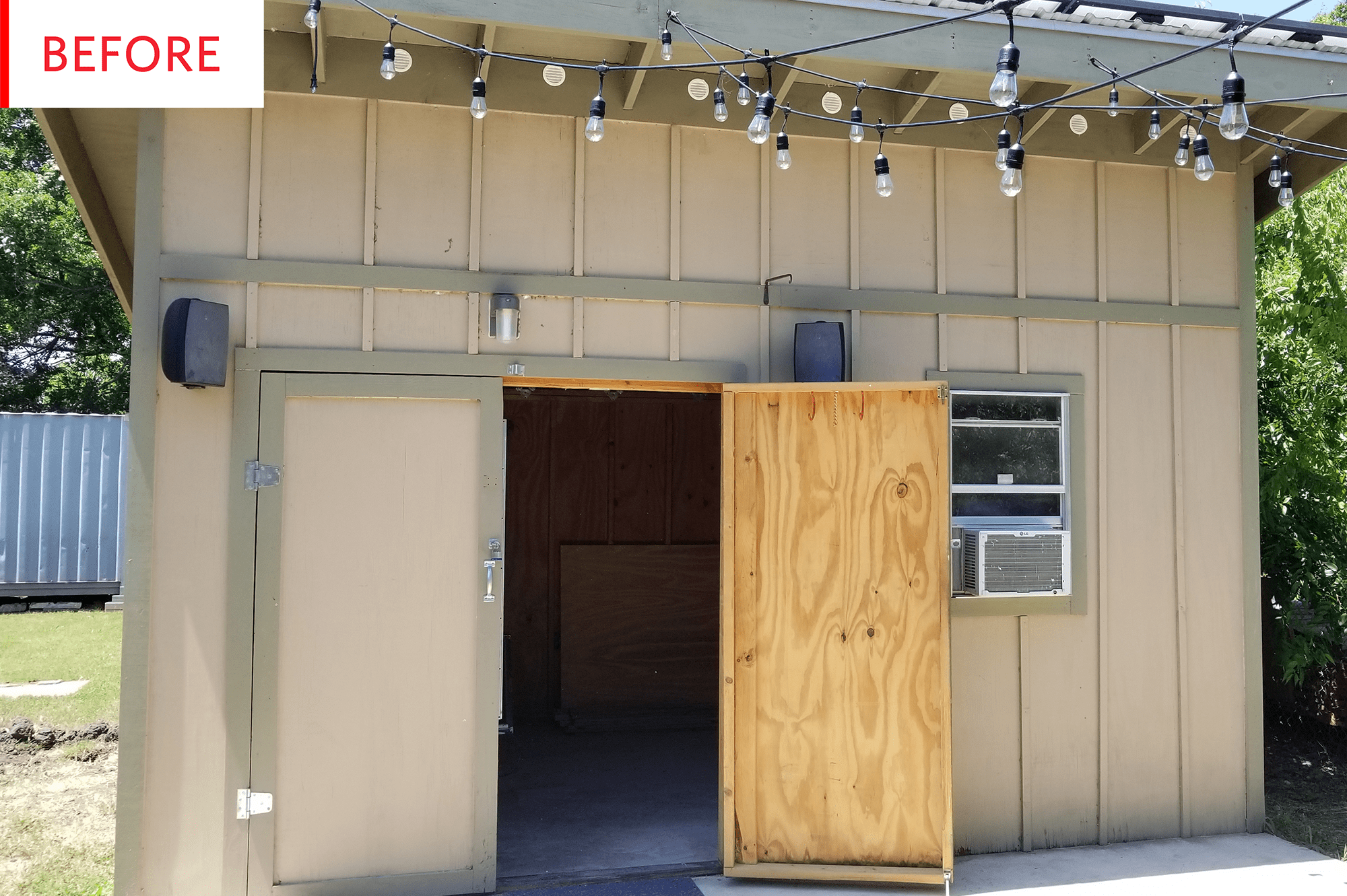 Texas Couple Renovates Old Shed, Turns It Into a Tiny Home: Photos