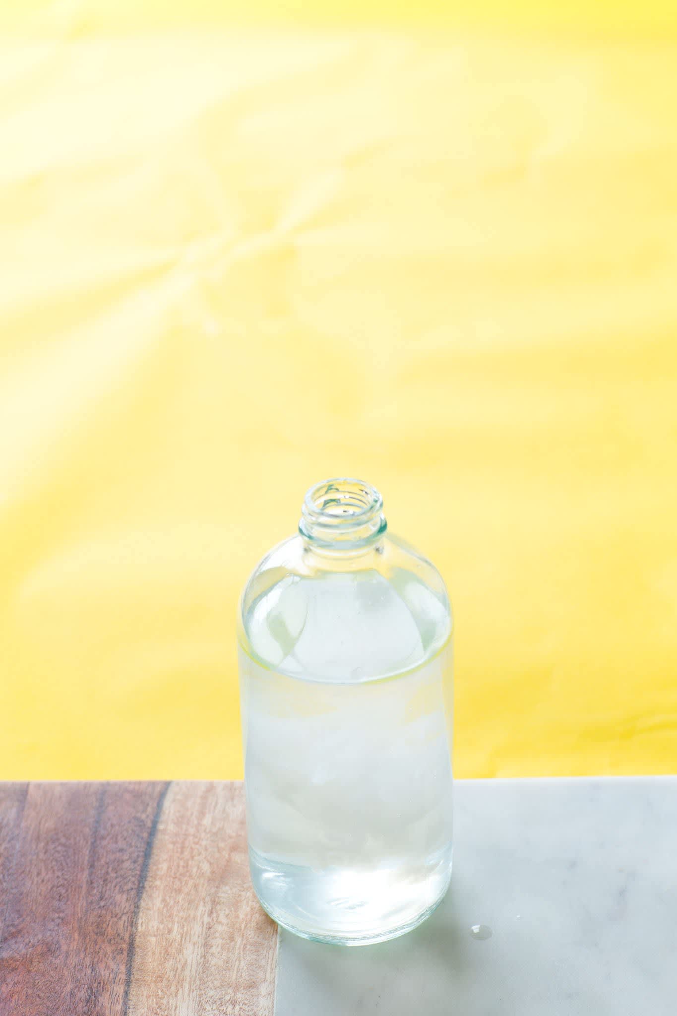 How to Make Vinegar Cleaning Spray (That Smells Good!)