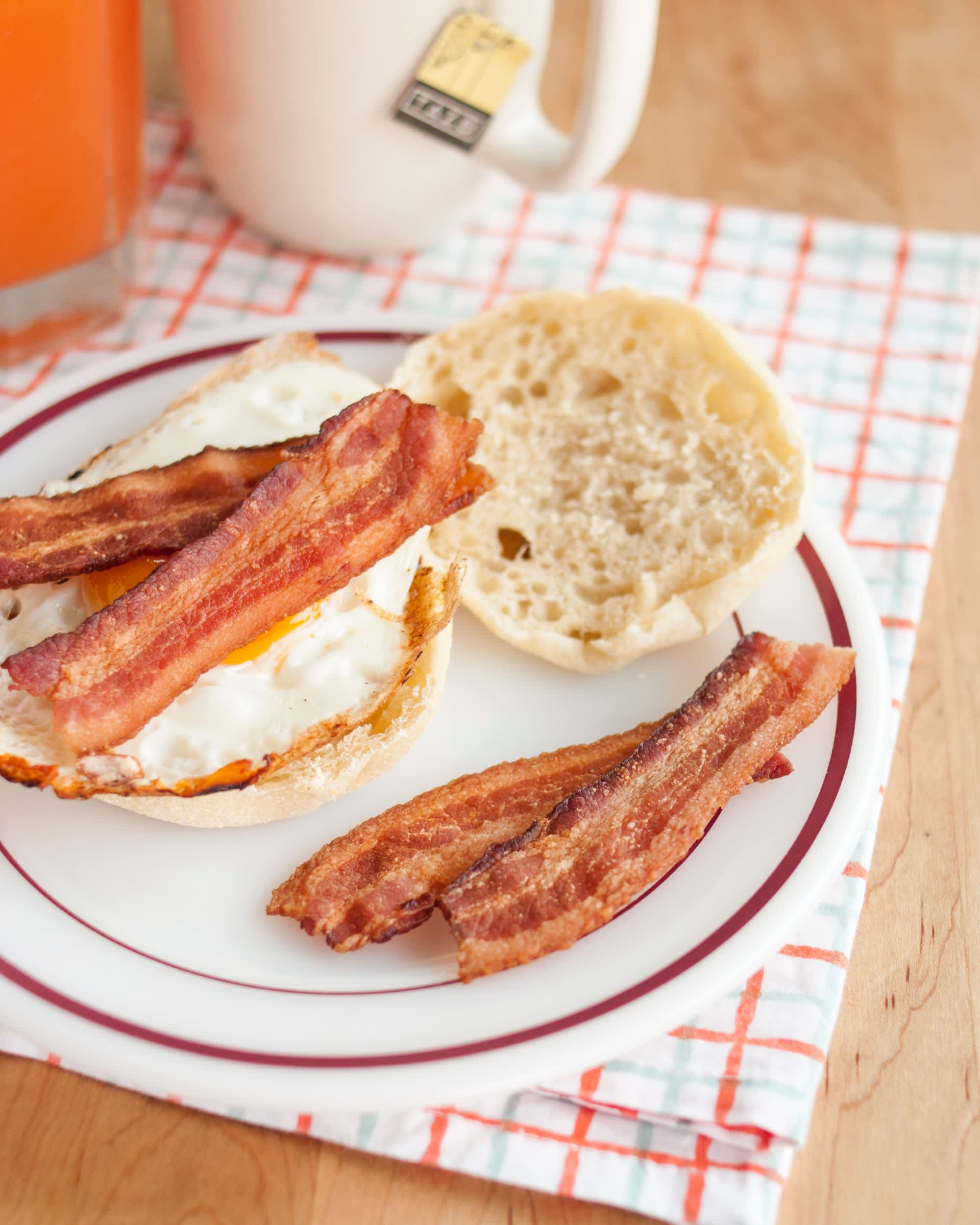 The Bowl Trick For Shatteringly Crisp Bacon In The Microwave