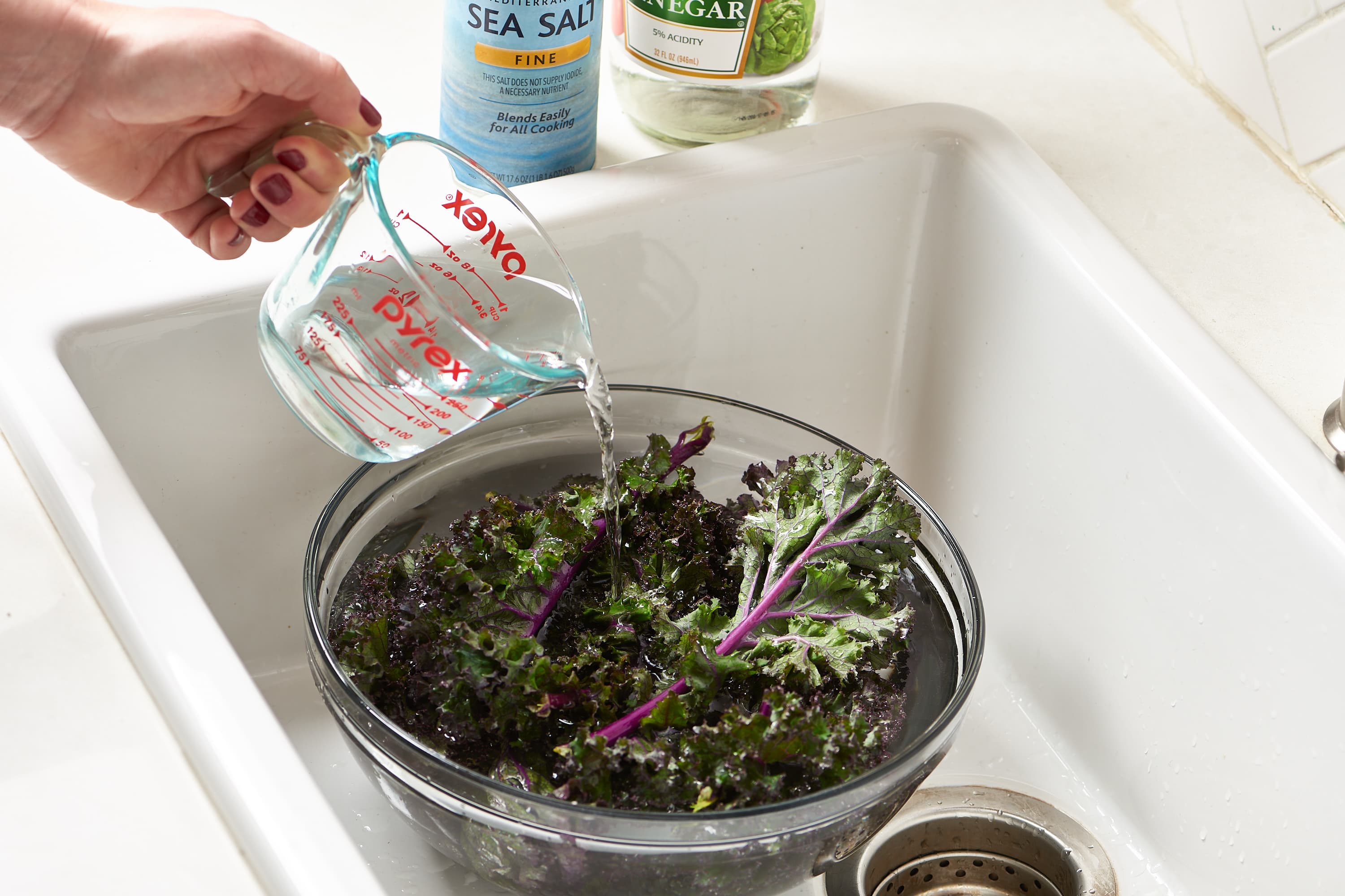 DIY Fruit and Veggie Spray Wash + 3 Cleaning Soak Methods