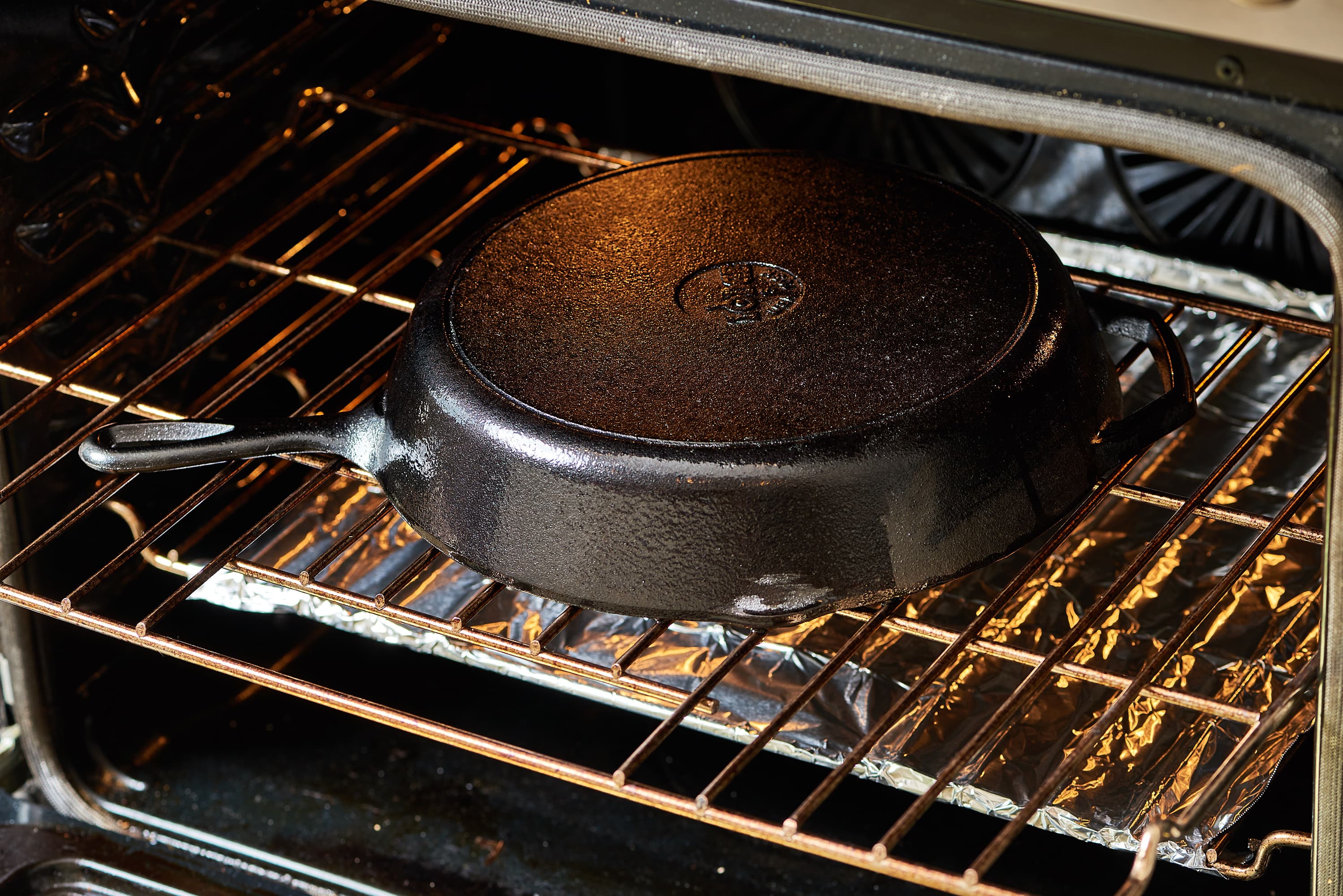 The 5 Best Cast Iron Tips We Learned from Grandmas