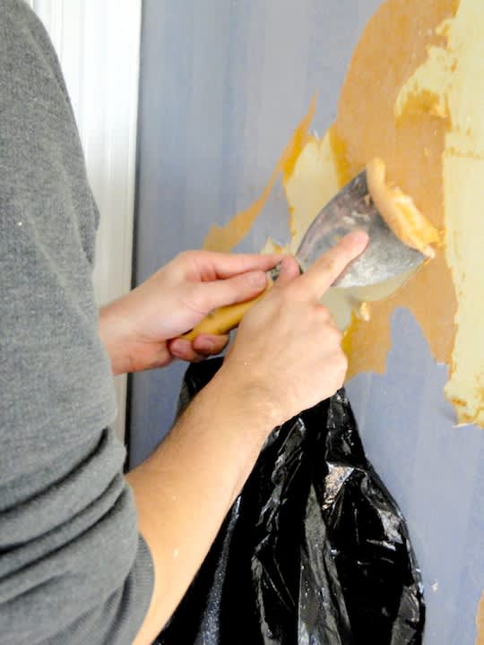 how to remove wall paper glue