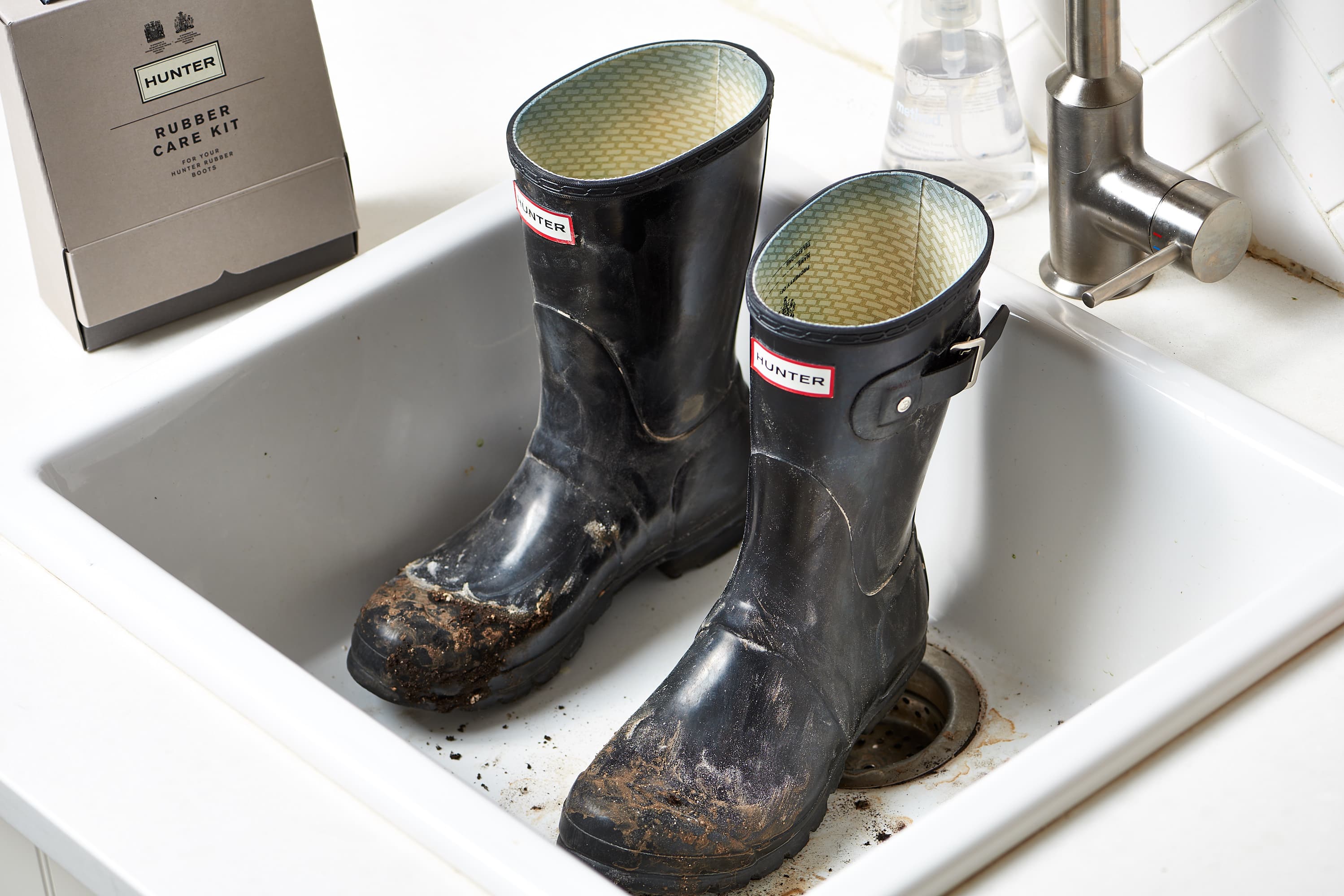 rubber boot cleaner