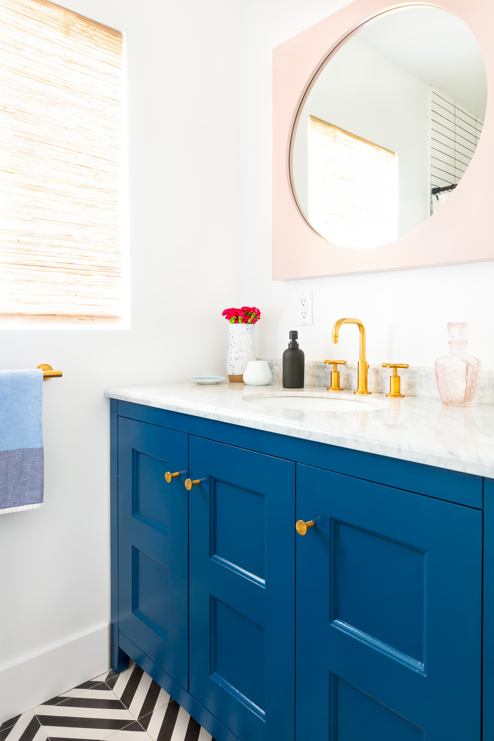 Simple Bathroom Makeover - Renter Friendly - The Merrythought