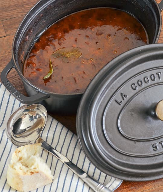 These 5 Dutch Ovens Add The Right Amount of Bougie Flair to Your Kitchen %