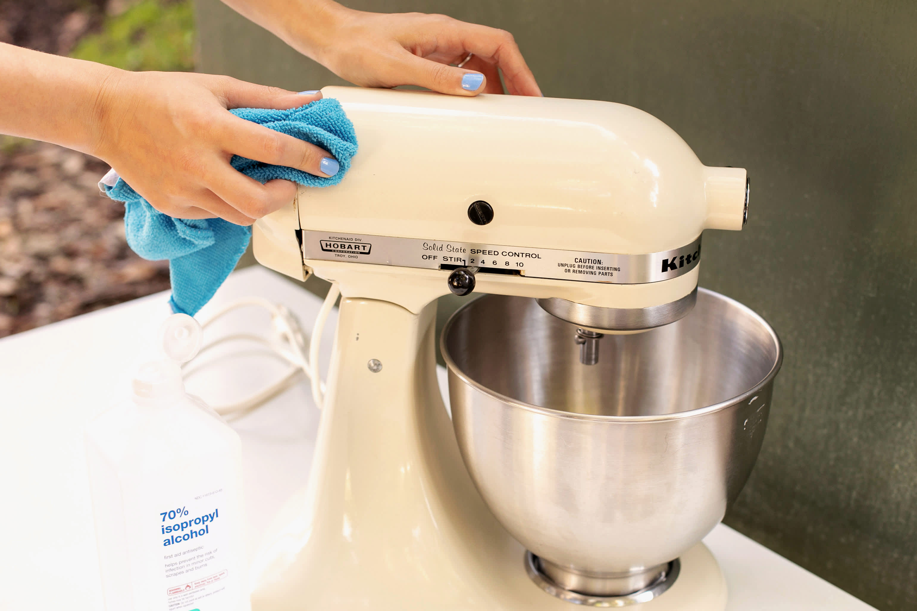 How to: Paint Your Kitchen Aid Mixer - Little Bits of