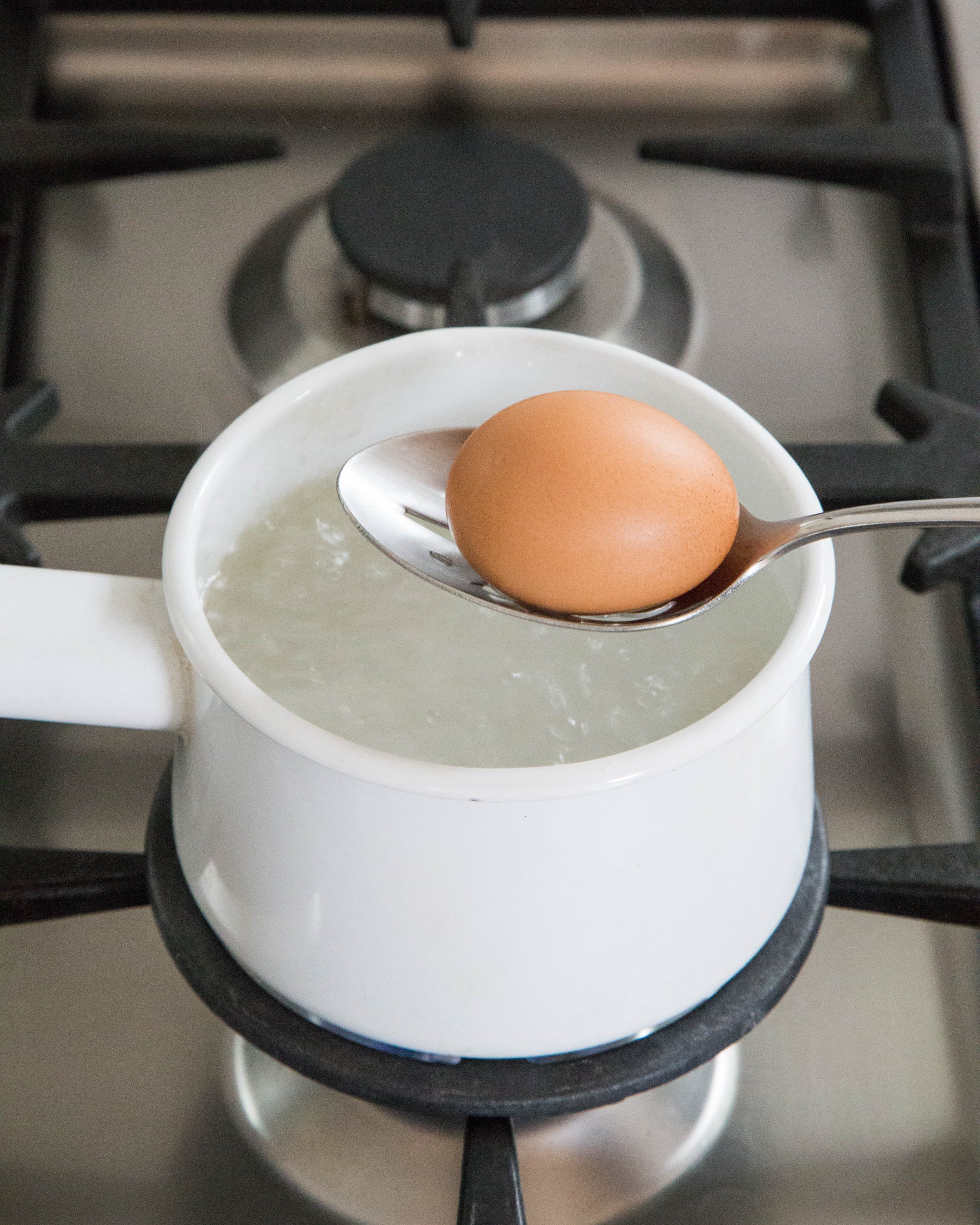 How to Soft Boil an Egg - Erren's Kitchen