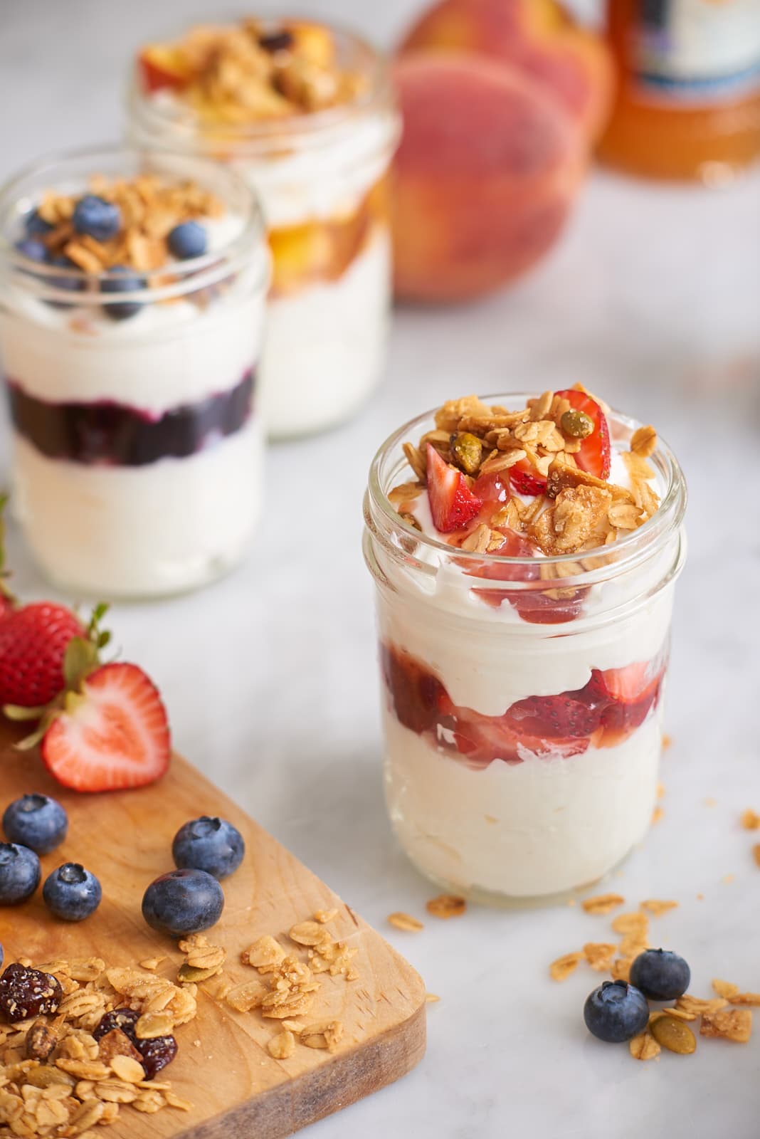 Crystalia Muesli 22 oz. Yogurt Parfait Cups with Lids, Set of 4