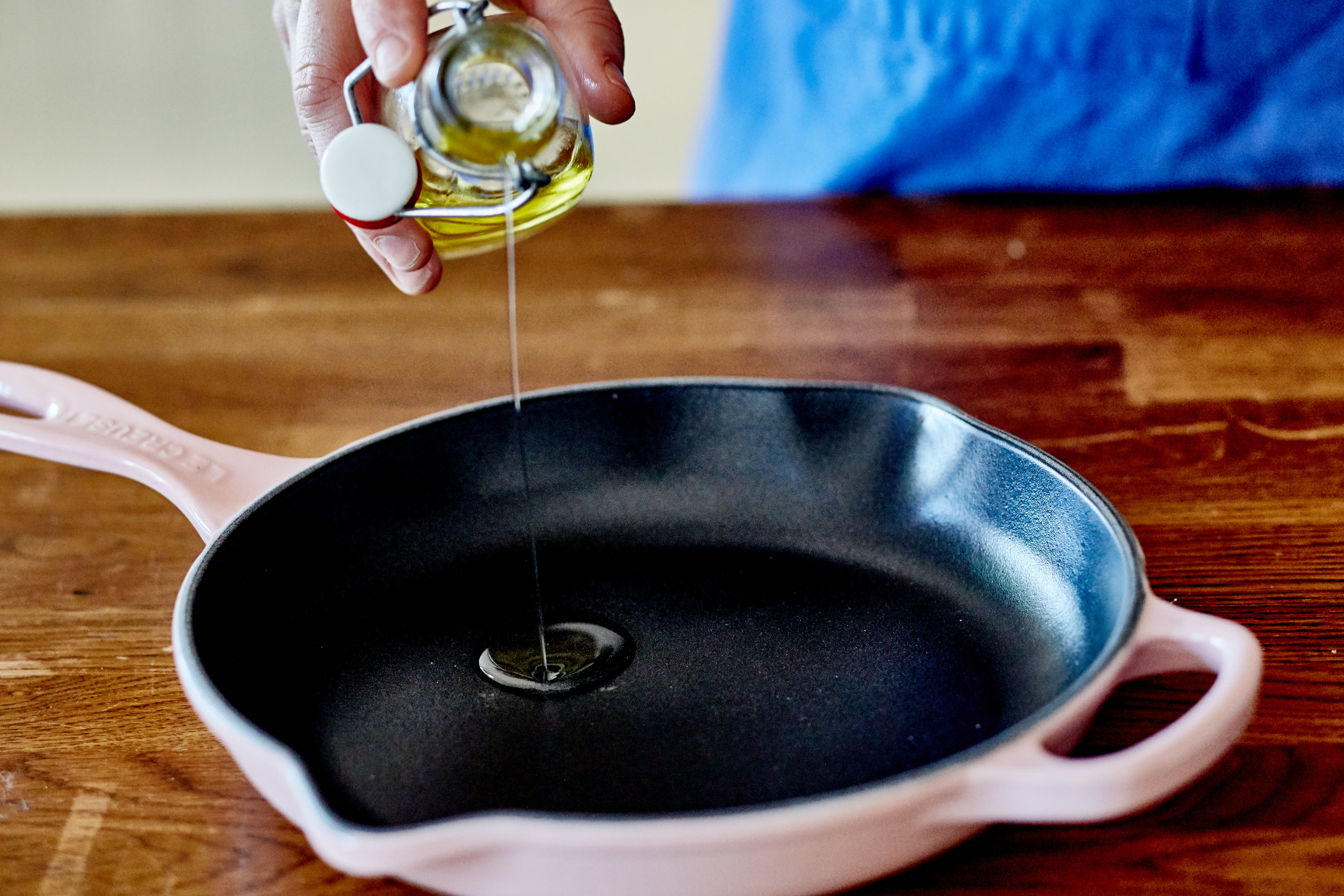 Step-by-Step Guide to Seasoning a Cast Iron Skillet - Pure Living for Life