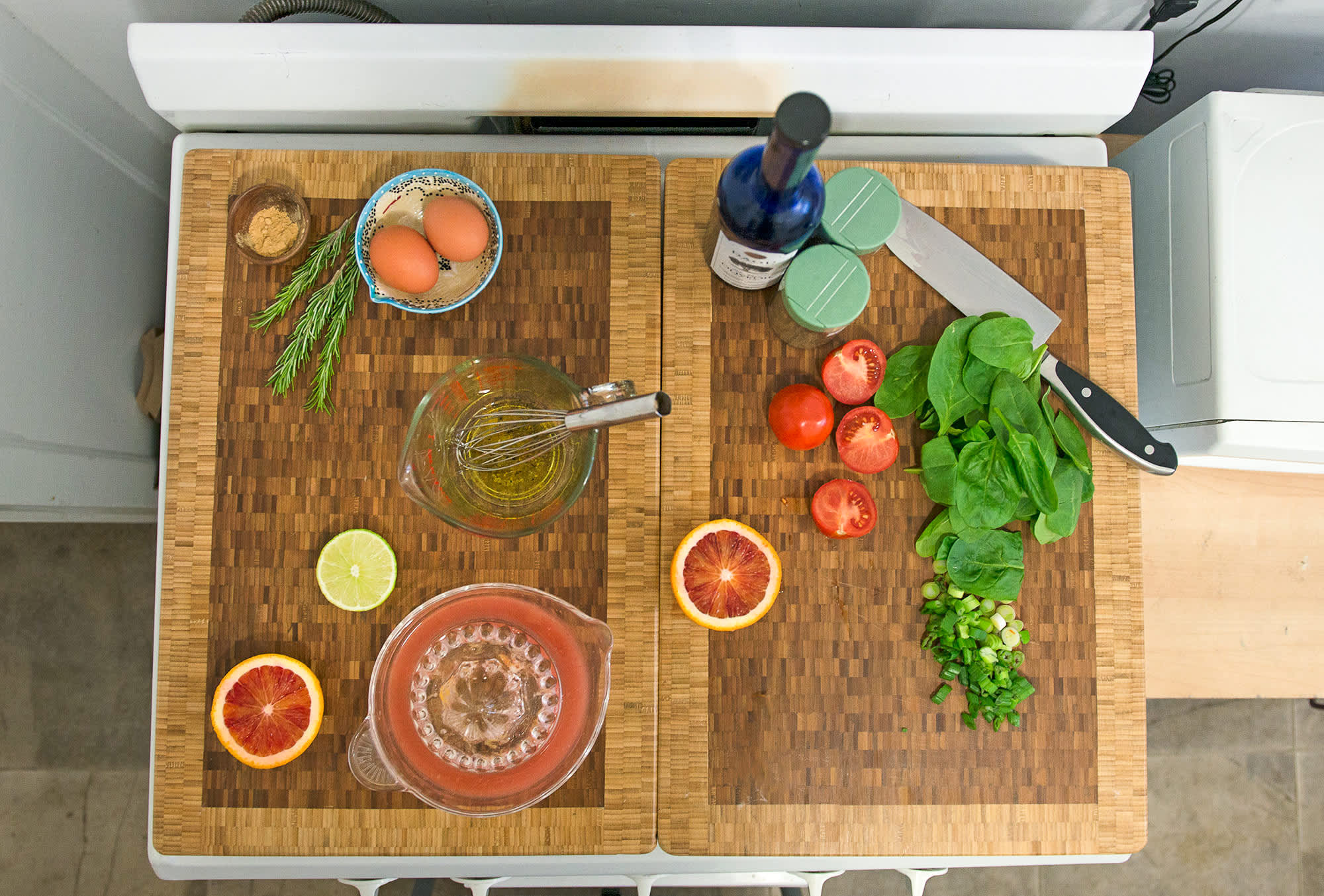 Your Little Birdie: How To: Stove Top Cover for Added Buffet Space