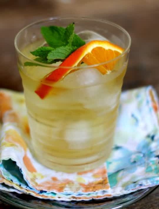 Springtime Refresher Dr. Oz s Green Tea Tangerine and Mint Tonic