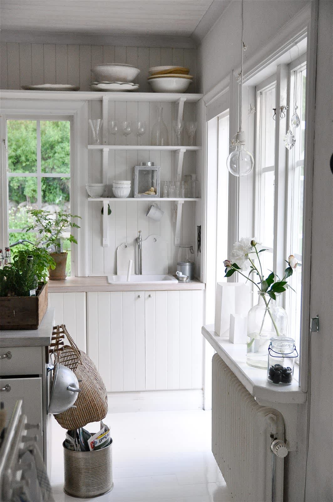 Beadboard Kitchen Cabinet Doors That Work With Any Style Apartment Therapy