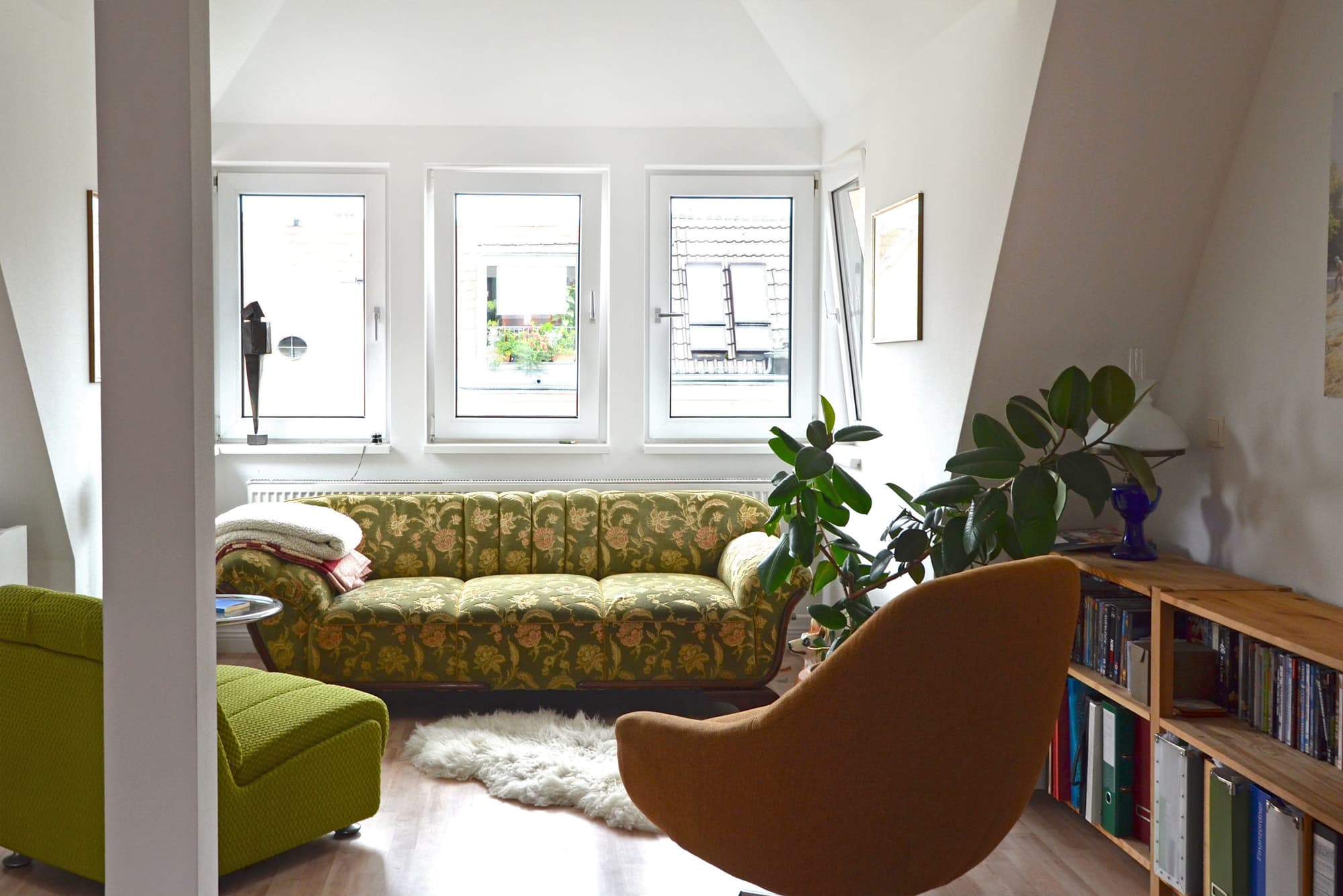 Berlin apartment interior showcasing professional art lighting design with track systems